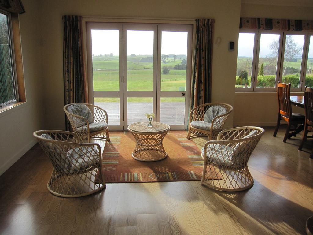 Thyme Out Estate Bed & Breakfast Halcombe Exterior photo
