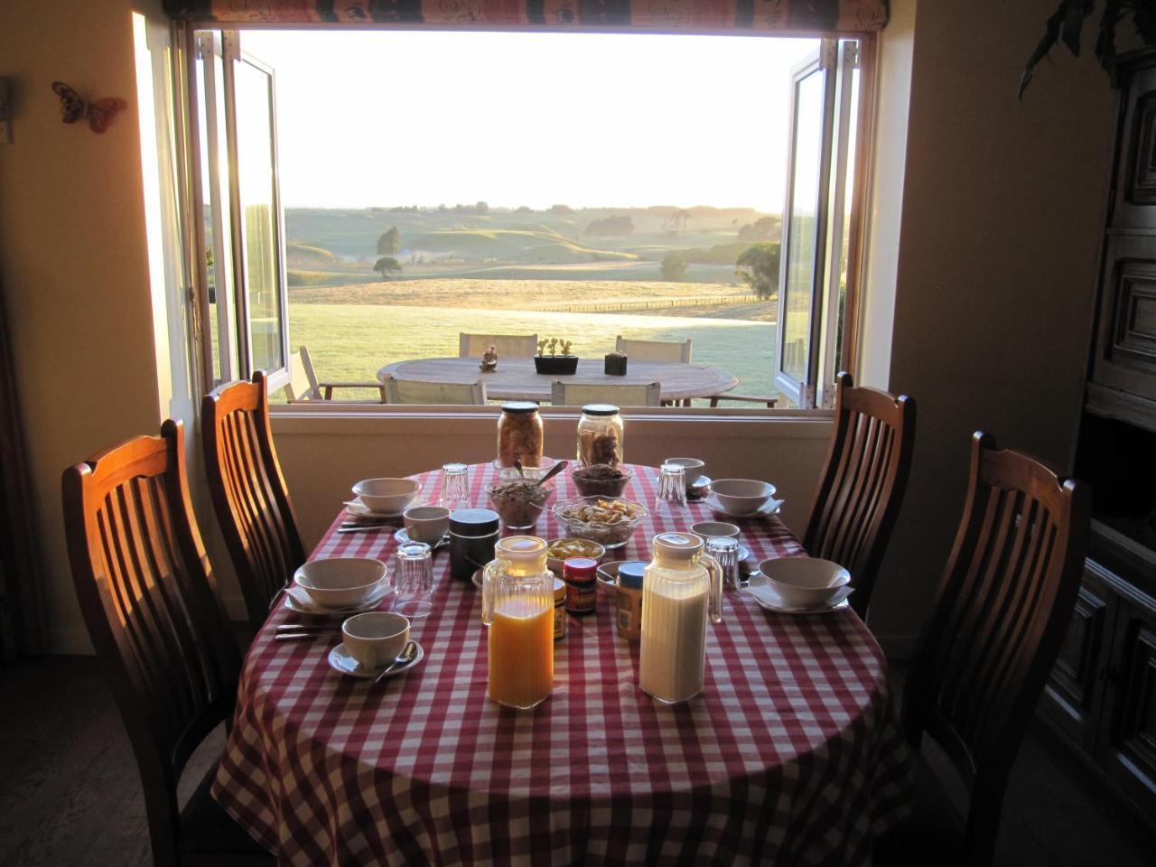 Thyme Out Estate Bed & Breakfast Halcombe Exterior photo