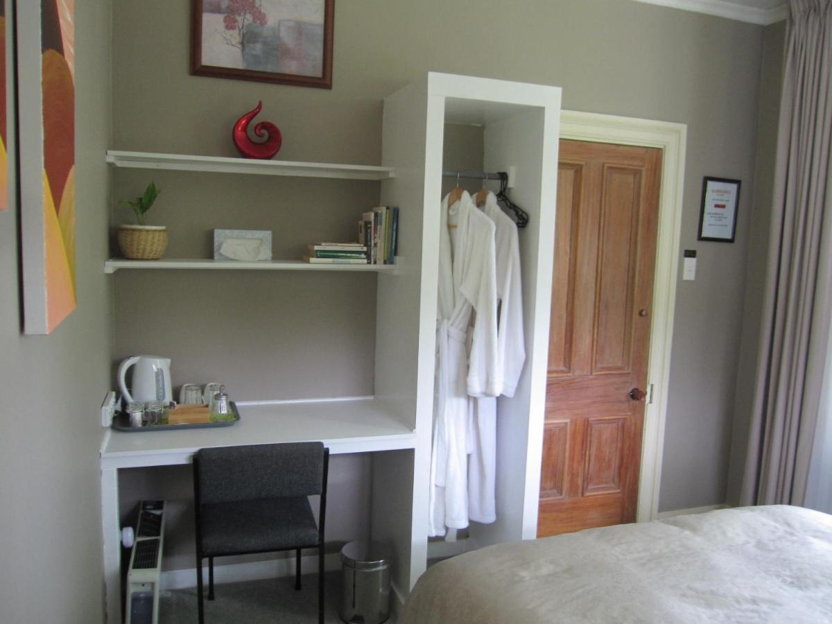 Thyme Out Estate Bed & Breakfast Halcombe Exterior photo