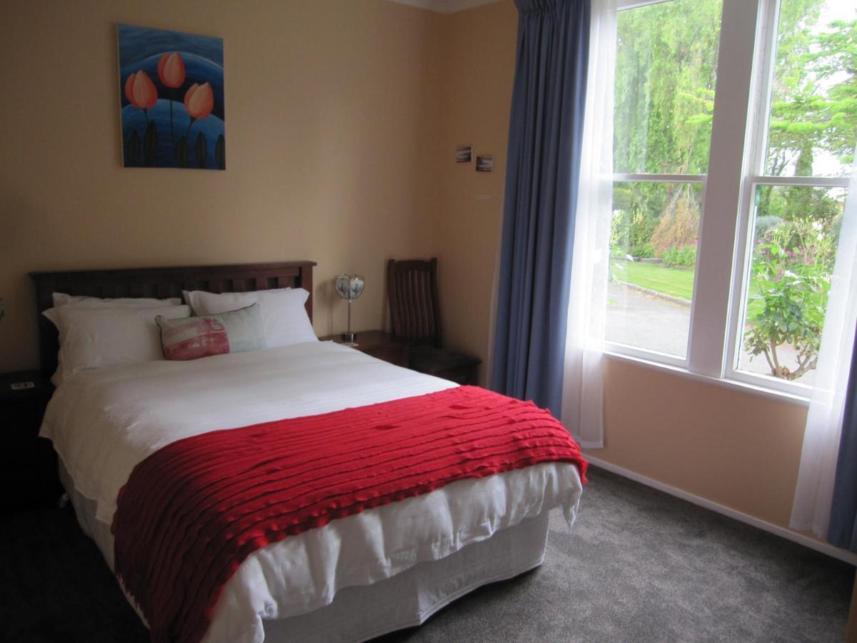 Thyme Out Estate Bed & Breakfast Halcombe Exterior photo